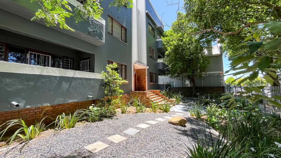 1 Bedroom Property for Sale in Rondebosch Western Cape